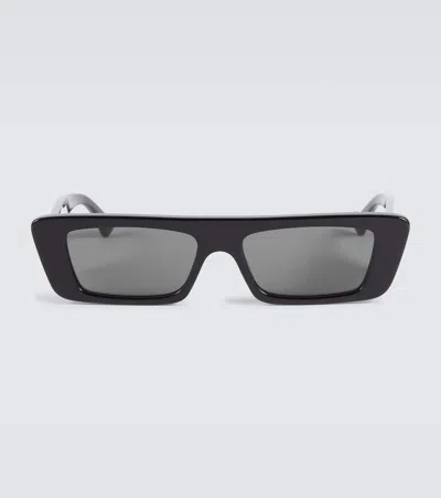Gucci Logo Rectangular Sunglasses In Black