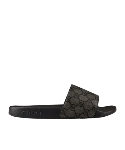Gucci Logo Slippers In Black