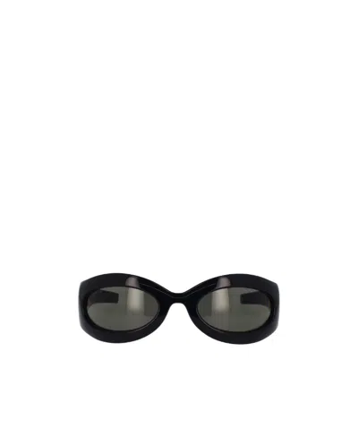 Gucci Logo Square Tinted Sunglasses In Black