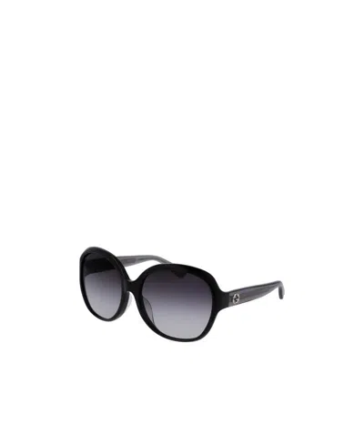 Gucci Logo Sunglasses In Black