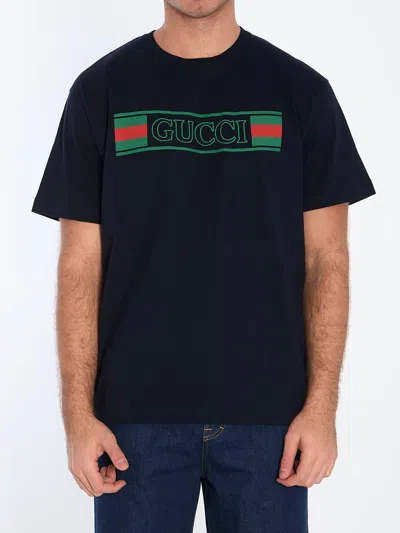Gucci Logo T-shirt In Navy/mc