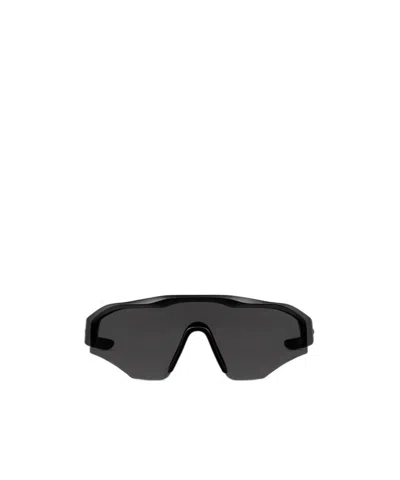 Gucci Mask-shaped Sunglasses