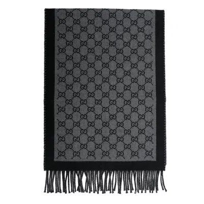 Gucci Men Gg Logo Scarf In Gray