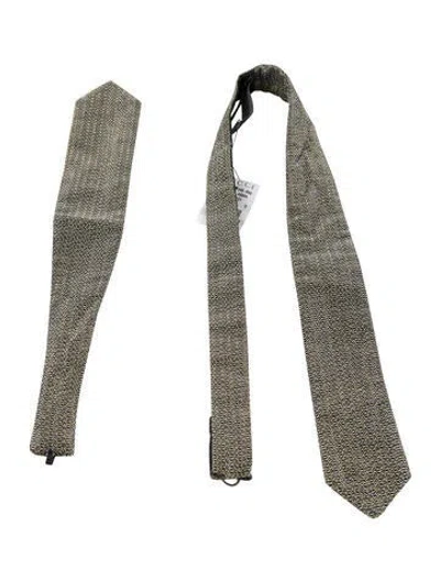 Pre-owned Gucci Men's Gold Metallic Silk  Tie. In Silver