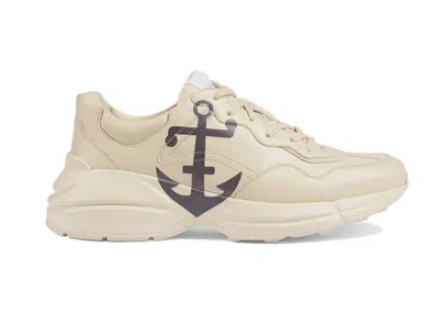 Pre-owned Gucci Men's  Rhyton Beige Anchor Sneakers In White