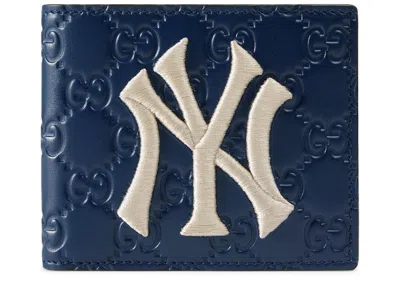 Pre-owned Gucci Men's  Wallet Ny Yankees Patch In Royal Blue