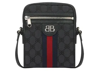 Pre-owned Gucci Men's  X Balenciaga The Hacker Project Shoulder Zip Bag In Black