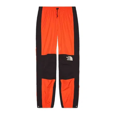 Pre-owned Gucci Men's  X The North Face Nylon Pant In Orange/black