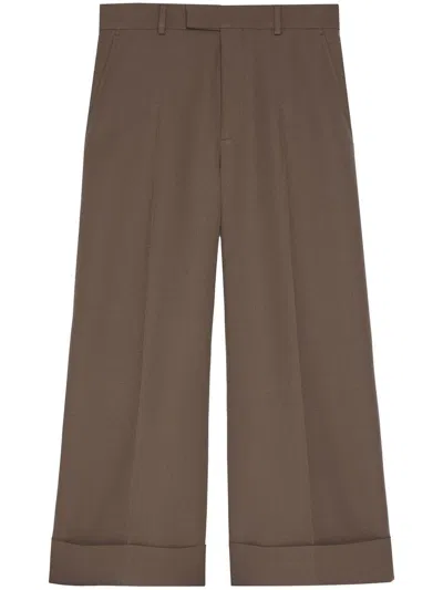 Gucci Men's Textured Gabardine Cropped Trousers In Beige For Ss23