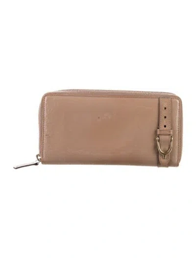Pre-owned Gucci Microssima Pattern Patent Leather Wallet In Neutral