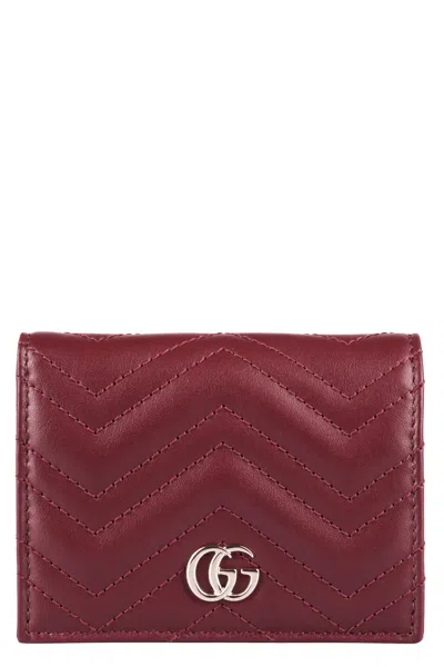 Gucci Mini Chevron Quilted Leather Wallet In Red