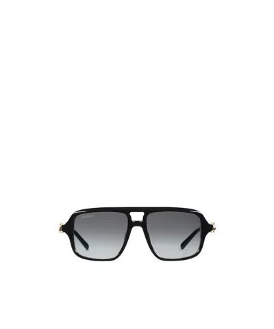 Gucci Navigator Frame Sunglasses In Black