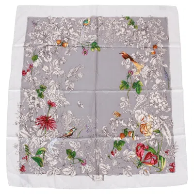 Pre-owned Gucci New  Gray Silk Floral Scarf