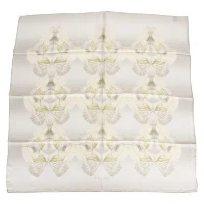 Pre-owned Gucci New  Green Butterflies Silk Scarf