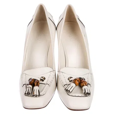 Pre-owned Gucci New  Resort 2007 Winter White Leather Bamboo Tassel Heels Pumps Sz 7.5