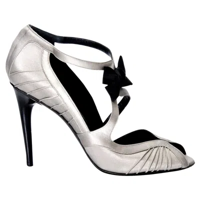 Pre-owned Gucci New Tom Ford For  Satin Runway Sarah Jessica Parker Heels Pumps Sz 8.5 In Gray