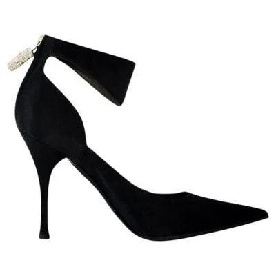 Pre-owned Gucci New Tom Ford For  Swarovski Runway Heels Pumps Sz 7 In Black