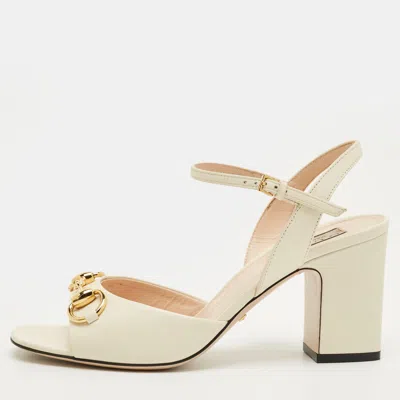 Pre-owned Gucci Off White Leather Horsebit Ankle Strap Sandals Size 36