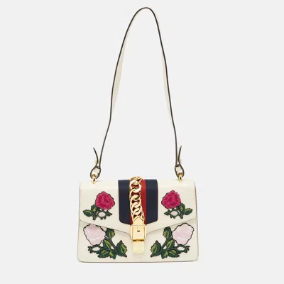 Pre-owned Gucci Off White Leather Small Web Embroidered Sylvie Shoulder Bag