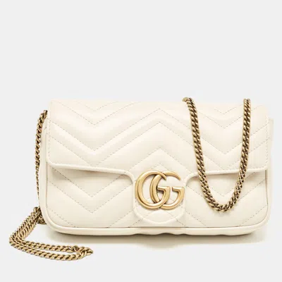 Pre-owned Gucci Off White Matelassé Leather Gg Marmont Super Mini Shoulder Bag