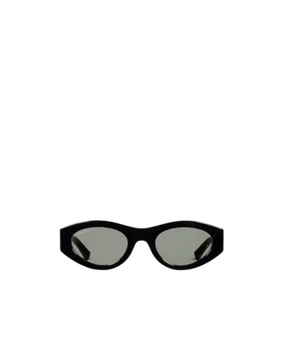 Gucci Oval Frame Sunglasses In Black
