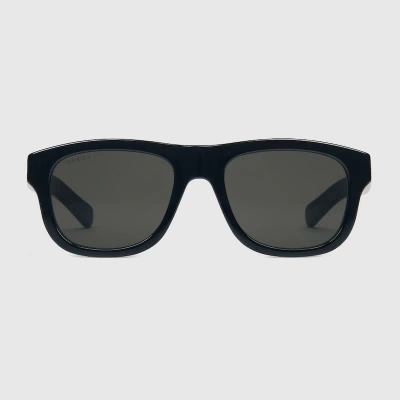 Gucci Oval Frame Sunglasses In Black
