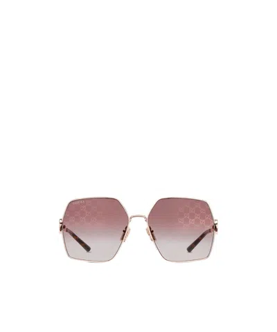 Gucci Oval Frame Sunglasses In Blue