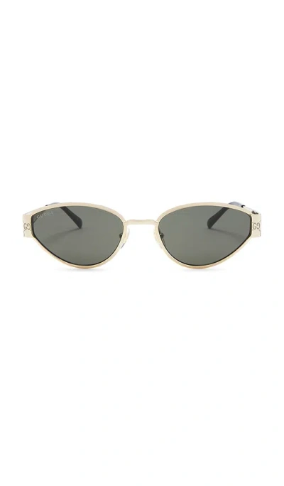 Gucci Oval Sunglasses In Grey