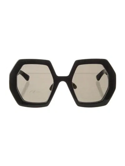 Pre-owned Gucci Oversize Tinted Sunglasses In Black