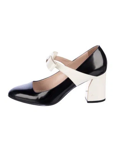 Pre-owned Gucci Patent Leather Bow Accents Pumps In Black