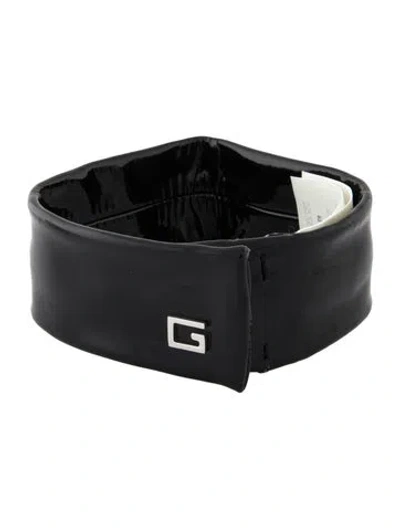 Pre-owned Gucci Patent Leather Choker Necklace, 14.5" In Black