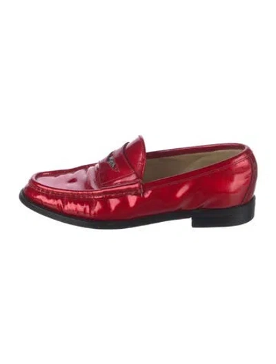 Pre-owned Gucci Patent Leather Loafers In Red