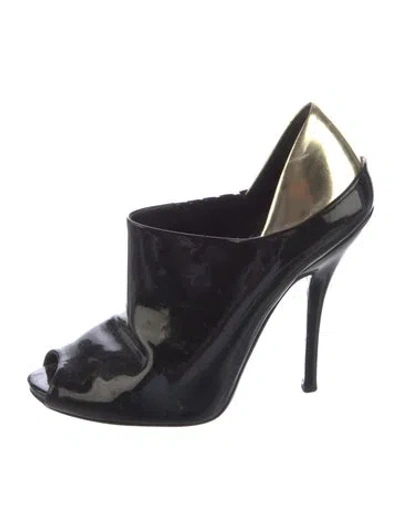 Pre-owned Gucci Patent Leather Mules In Black