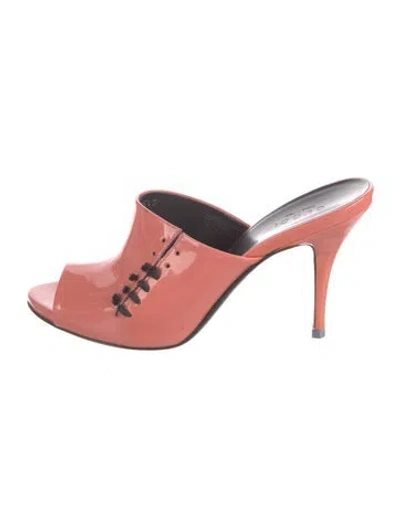 Pre-owned Gucci Patent Leather Mules In Pink