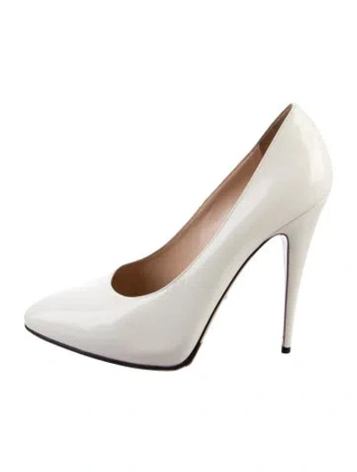 Pre-owned Gucci Patent Leather Pumps In Neutral
