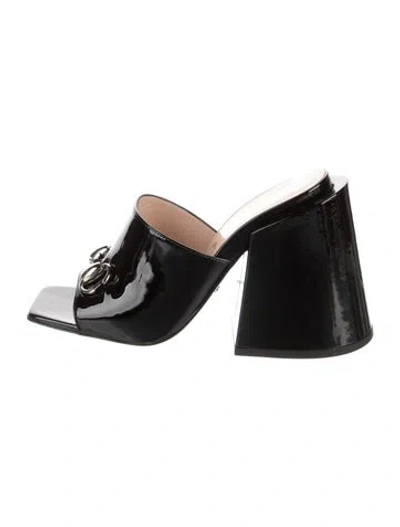 Pre-owned Gucci Patent Leather Slides In Black
