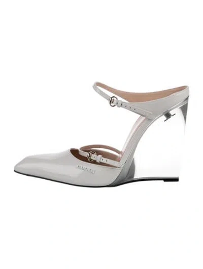Pre-owned Gucci Patent Leather Slingback Pumps In White