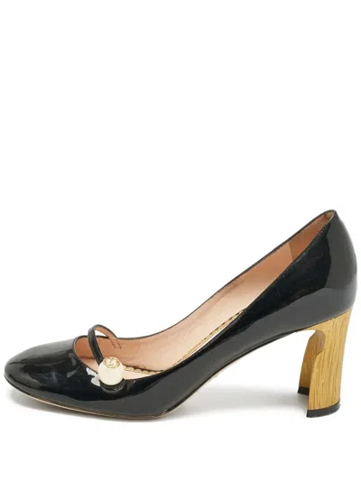 Pre-owned Gucci Pearl-embellishment Pumps In Black