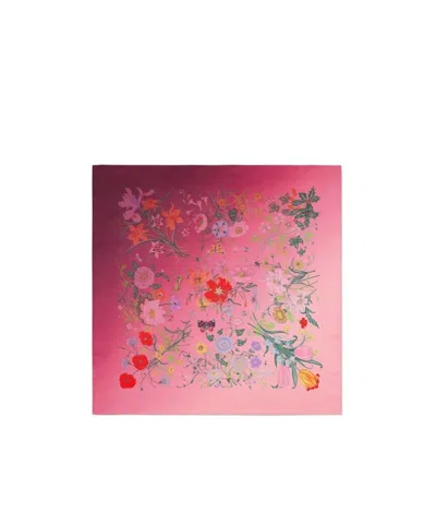 Gucci Printed Flora Silk Twill Carr In Gold