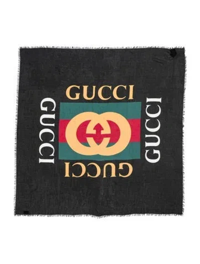 Pre-owned Gucci Printed Scarf In Black