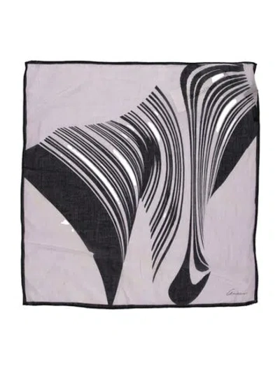 Pre-owned Gucci Printed Scarf In Purple