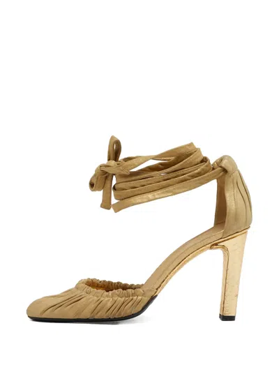 Pre-owned Gucci Python Embossed Leather Pumps In Neutral