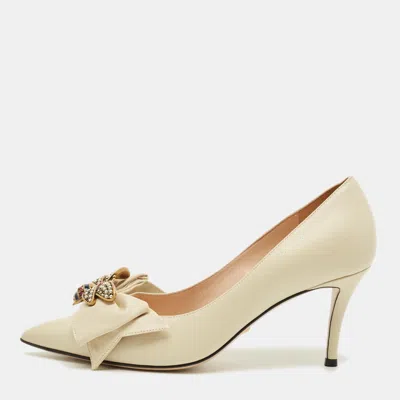 Pre-owned Gucci Queen Margaret Size 38.5 Cream Leather Pumps In White