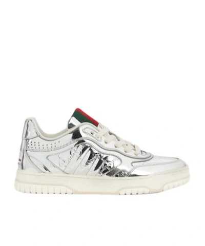 GUCCI GUCCI LOGO EMBOSSED LACE-UP SNEAKERS
