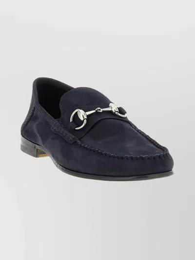 GUCCI ROUND TOE LOAFERS WITH METAL BUCKLE DETAIL