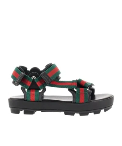 Gucci Round Toe Sandals In Black