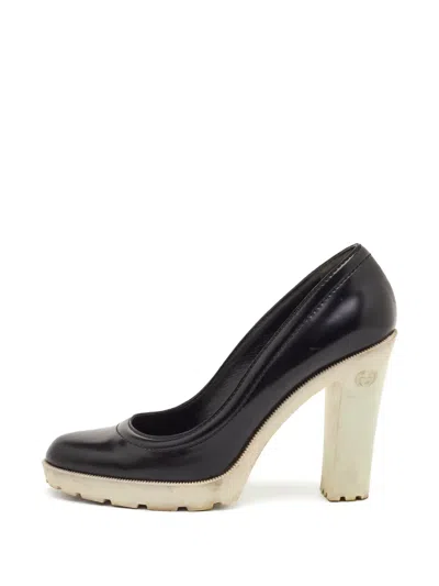 Pre-owned Gucci Round-toe Platform Pumps In Black