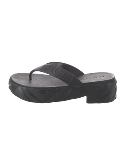 Pre-owned Gucci Rubber Flip Flops In Black