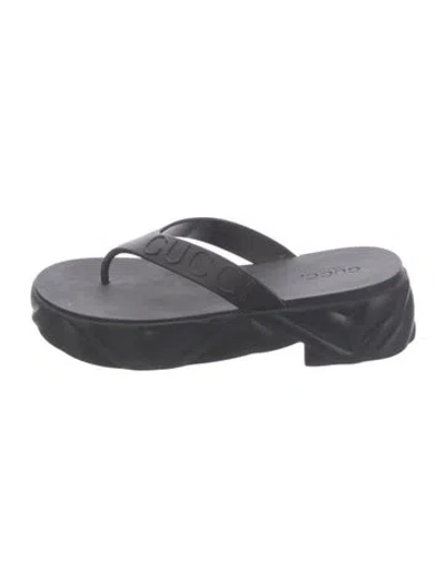 Pre-owned Gucci Rubber Flip Flops In Black