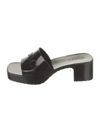 Pre-owned Gucci Rubber Graphic Print Slides In Black